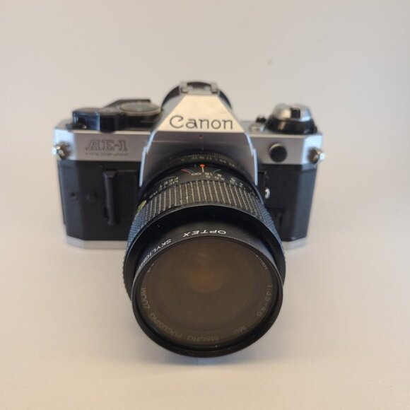 Canon AE-1 Program 35mm Film Camera (For Parts/Repair) with Lens - Picture 1 of 10